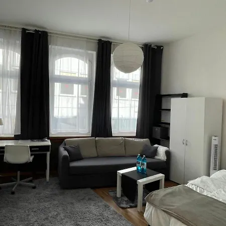 Center & Stadthaus, Zentrum