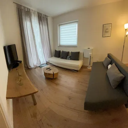 Center & Stadthaus, Zentrum