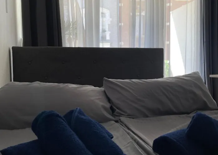 Center & Stadthaus, Zentrum